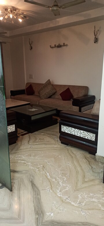 Living Room in 4 BHK Apartment at Anand Niketan CGHS, Sector 52 – for Rent