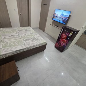 Bedroom in 1 RK Apartment at Sector 56 – for Rent