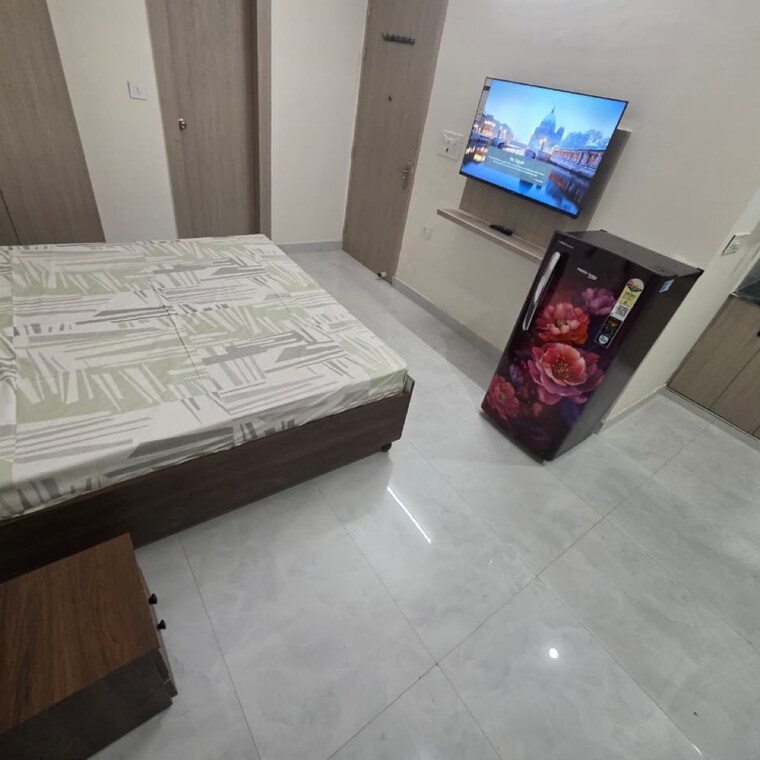 Bedroom, sector 56 1 RK 350 Sq.Ft. Apartment In Sector 56 Gurgaon 9711434