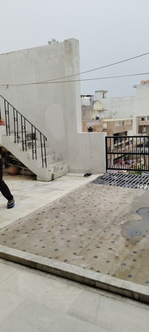  1.5 BHK Builder Floor at B Block Shastri Nagar – for Rent