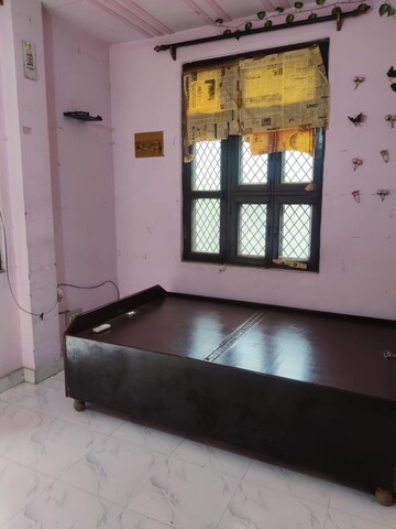 Kitchen in 2 BHK Builder Floor at Mayur Vihar 1 – for Rent