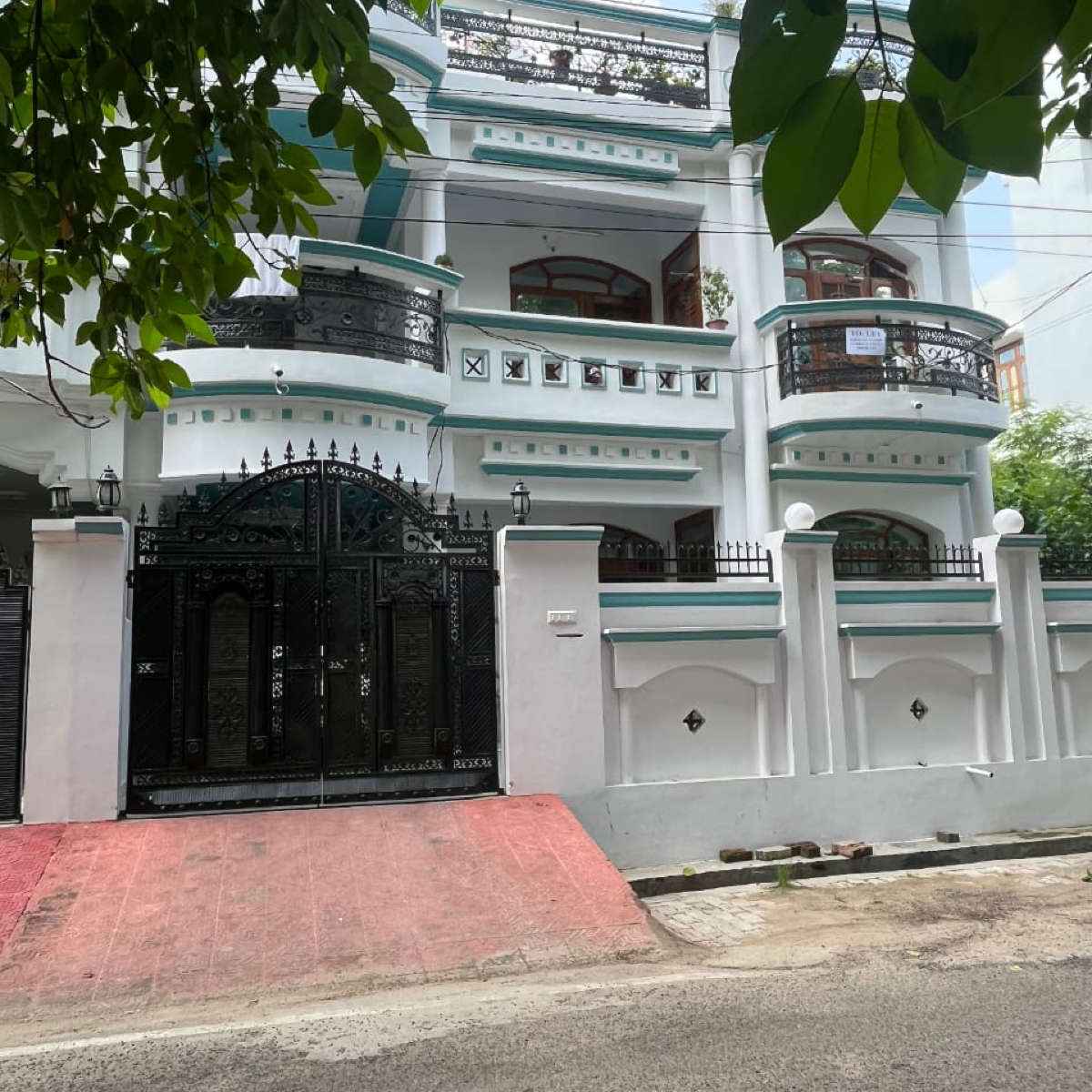 Pg For Rent in Gomti Nagar