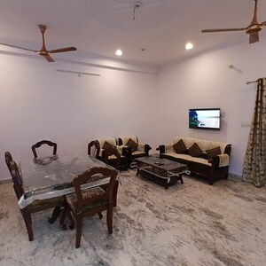   Pg at Gomti Nagar – for Rent