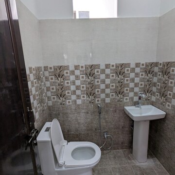 Bathroom in  Pg at Gomti Nagar – for Rent