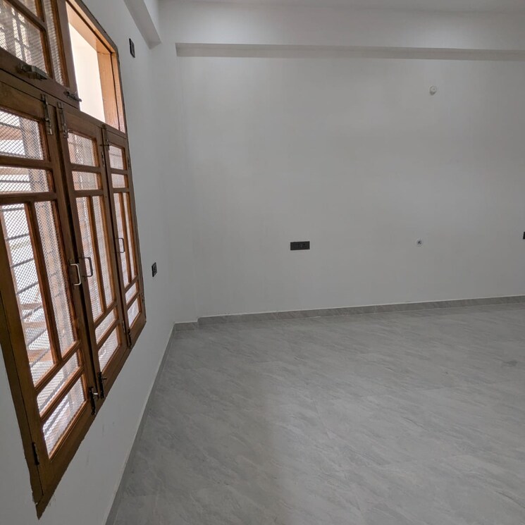 Room, gomti nagar Pg For Girls In Gomti Nagar 9711706