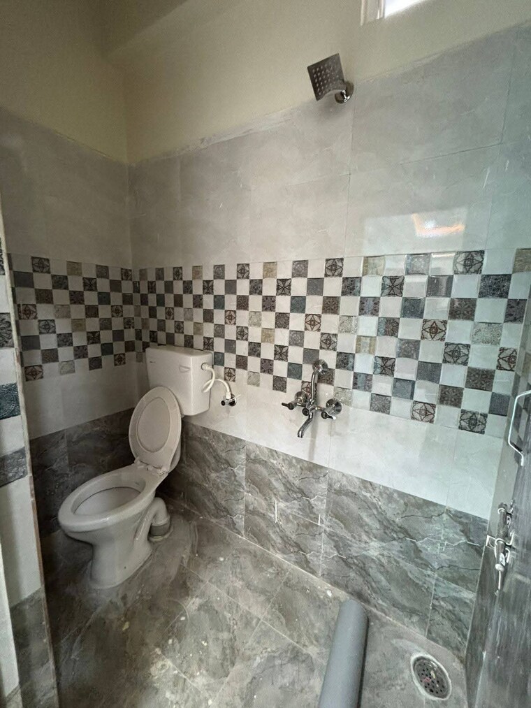 Bathroom, kondapur 2 Bedroom 1250 Sq.Ft. Apartment In Kondapur Hyderabad 9711764