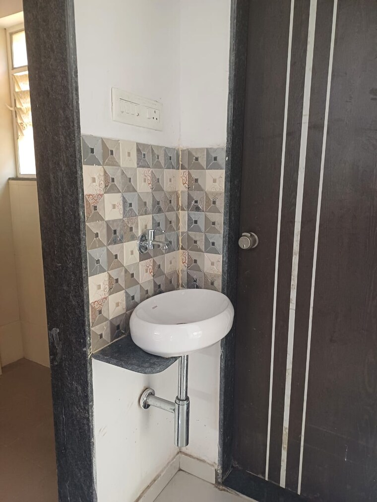 Bathroom, kharadi 1 Bedroom 600 Sq.Ft. Apartment In Kharadi Pune 9711755