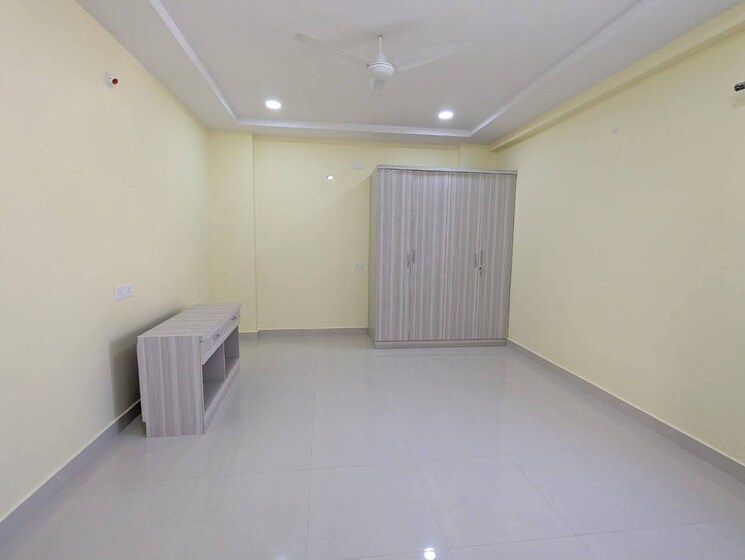 Room, kondapur 1 Bedroom 550 Sq.Ft. Apartment In Kondapur Hyderabad 9711793