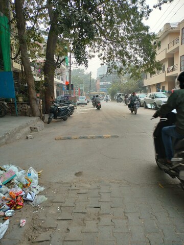 Parking in 2 BHK Independent House at Sector 7 – for Rent