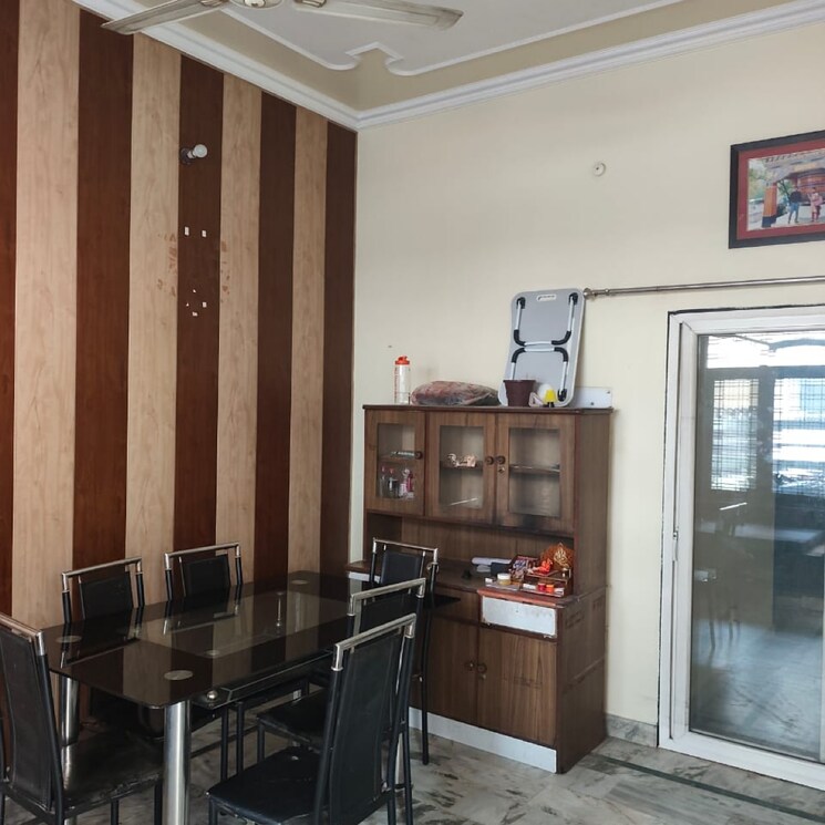 Living Room, gomti nagar Pg For Girls In Gomti Nagar 9711871