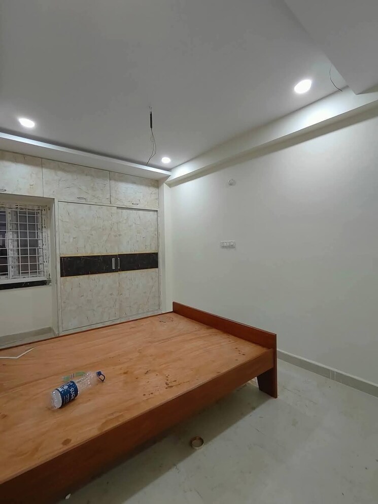 Room, kondapur 1 Bedroom 650 Sq.Ft. Apartment In Kondapur Hyderabad 9711909