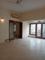 4 BHK + Servant Room 2000 Sq.Ft. Apartment in Arun Vihar Sector 37