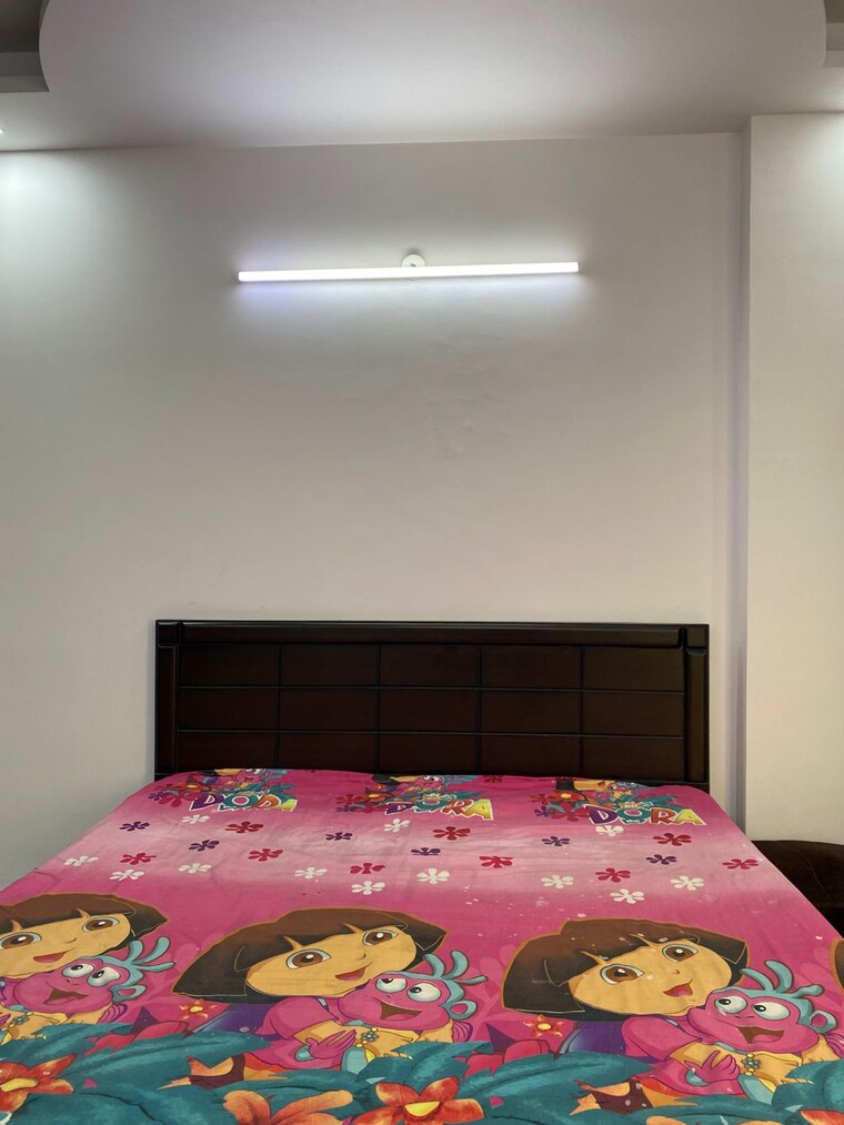 Bedroom, paschim vihar 2 Bedroom 885 Sq.Ft. Builder Floor In Paschim Vihar Delhi 9712265