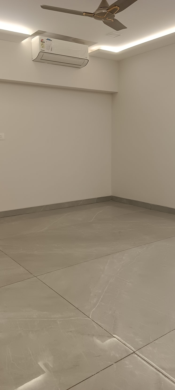 Room, hubtown-ruby 3 Bedroom 1150 Sq.Ft. Apartment In Andheri West Mumbai 9712139