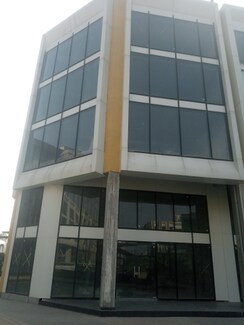 Retail Shop For Sale in M3M IFC