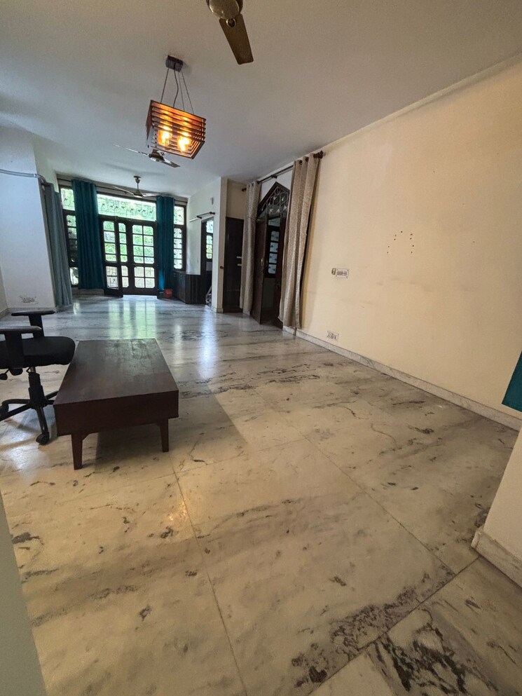 Living Room, saket 3 Bedroom 220 Sq.Ft. Independent House In Saket Delhi 9712199