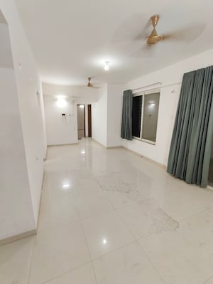 Room in 3 BHK Apartment at Guardian Eastern Meadows, Wagholi – for Rent