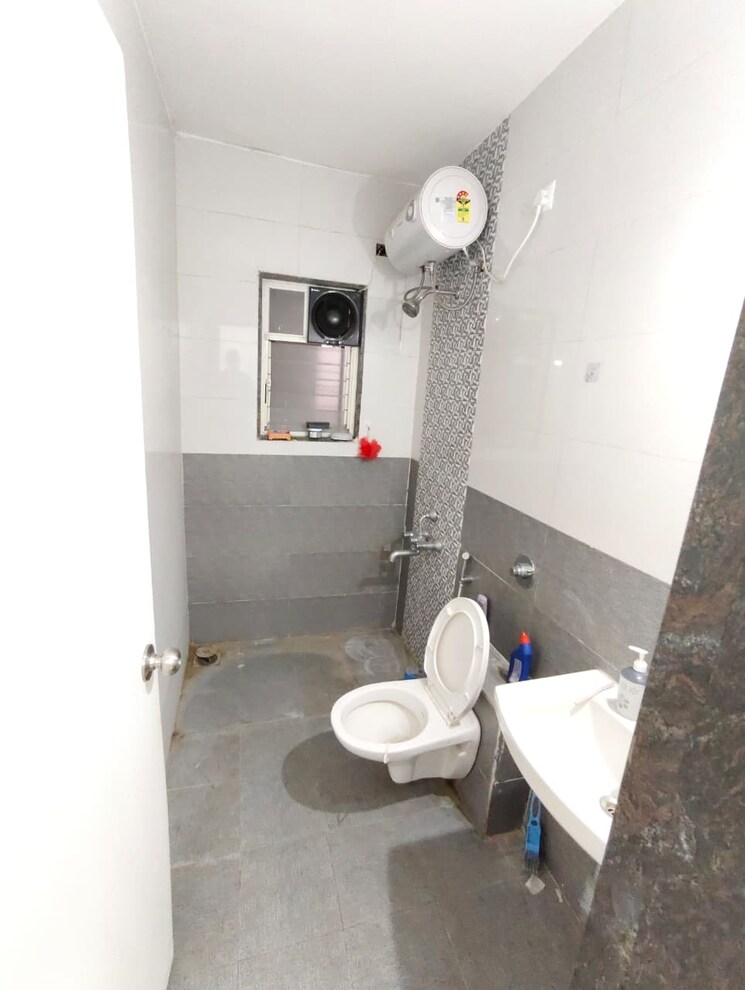Bathroom, guardian-eastern-meadows 3 Bedroom 1600 Sq.Ft. Apartment In Wagholi Pune 9712159