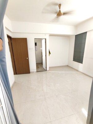 Room in 3 BHK Apartment at Guardian Eastern Meadows, Wagholi – for Rent