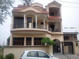 2 BHK Independent House – Exterior View View at Sector 7 - for Rent