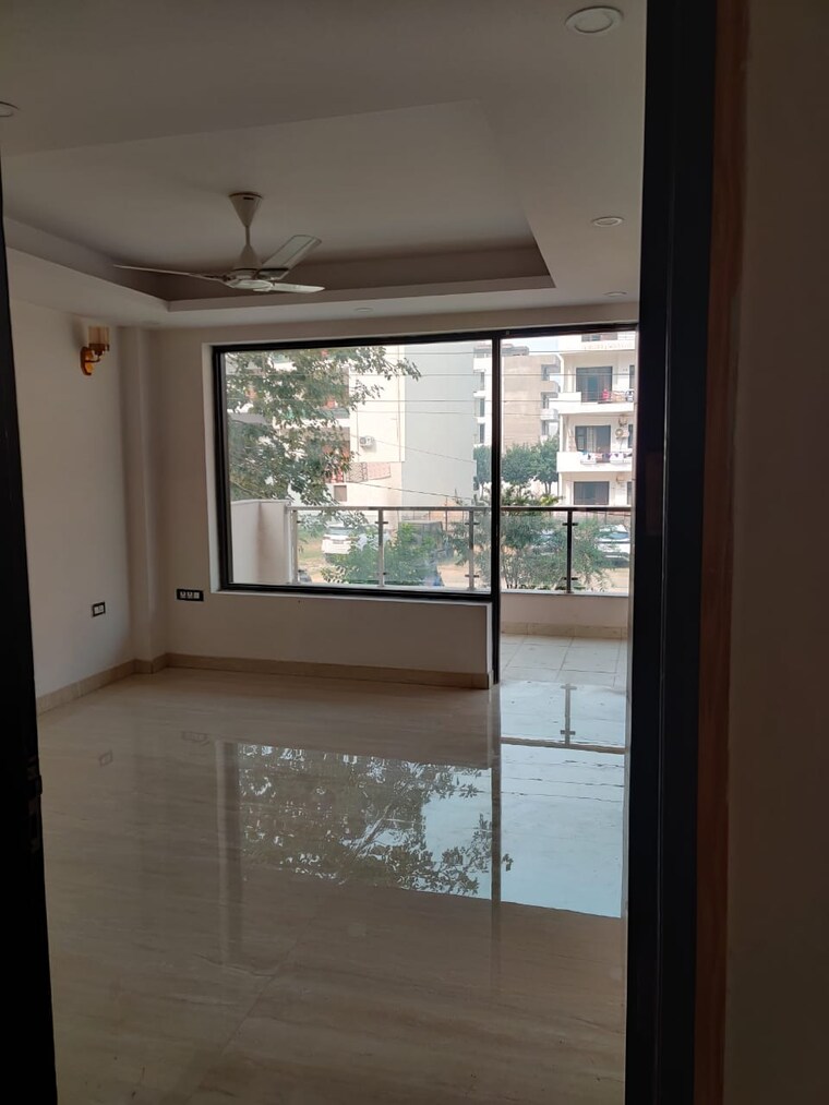 Room, sector 7 2 Bedroom 1281 Sq.Ft. Independent House In Sector 7 Gurgaon 9712252