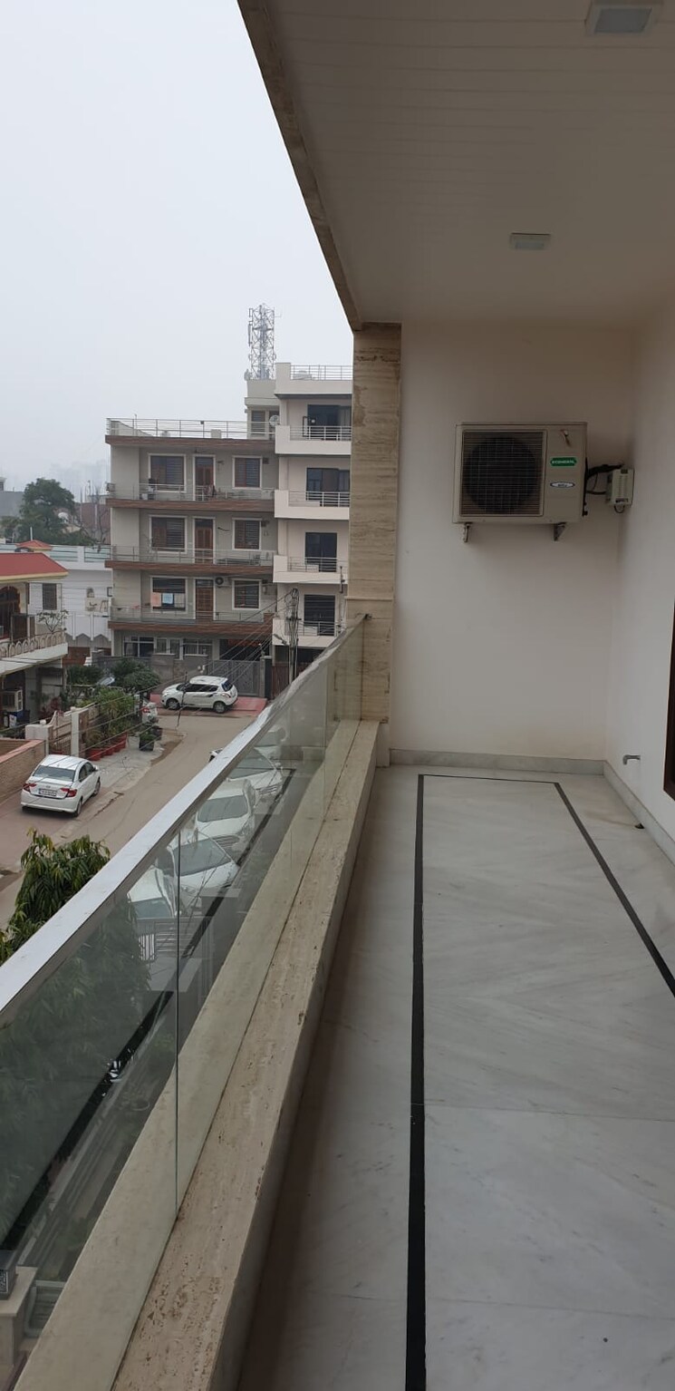 Balcony, sector 7 2 Bedroom 1281 Sq.Ft. Independent House In Sector 7 Gurgaon 9712252