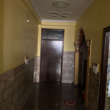 Building Lobby in 2.5 BHK Builder Floor at Palam Vihar Extension – for Rent