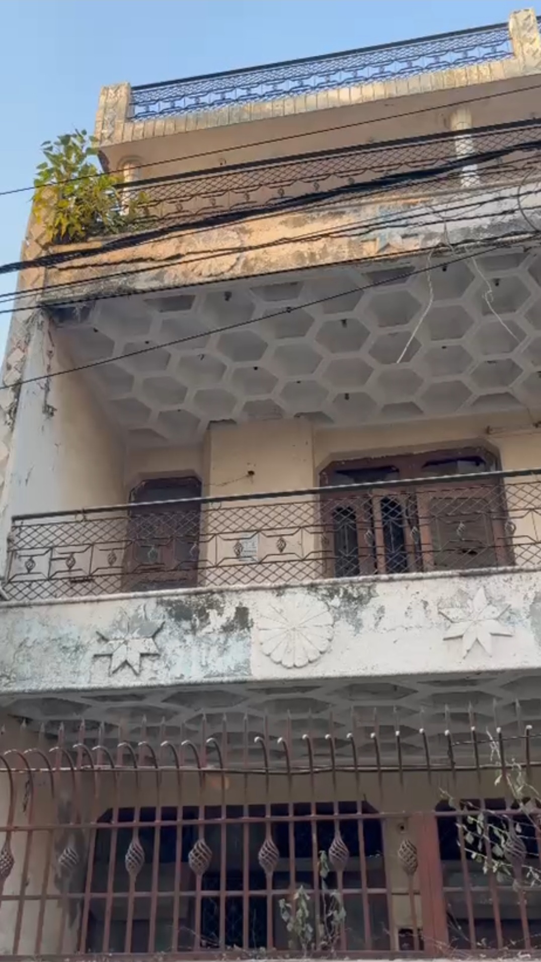 Plot For Sale in Adarsh Nagar