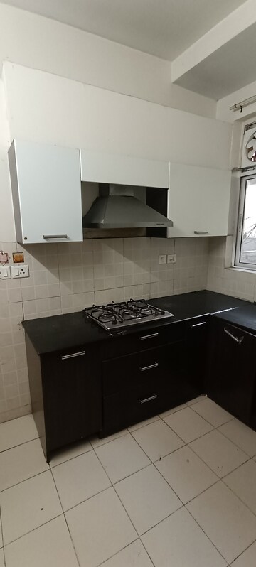 Kitchen in 3.5 BHK Apartment at Ansal API Esencia, Sector 67 – for Rent