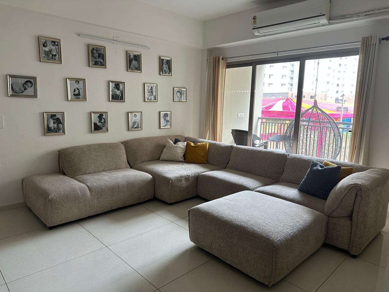 Living Room, shela 4 Bedroom 2585 Sq.Ft. Apartment In Shela Ahmedabad 9712299