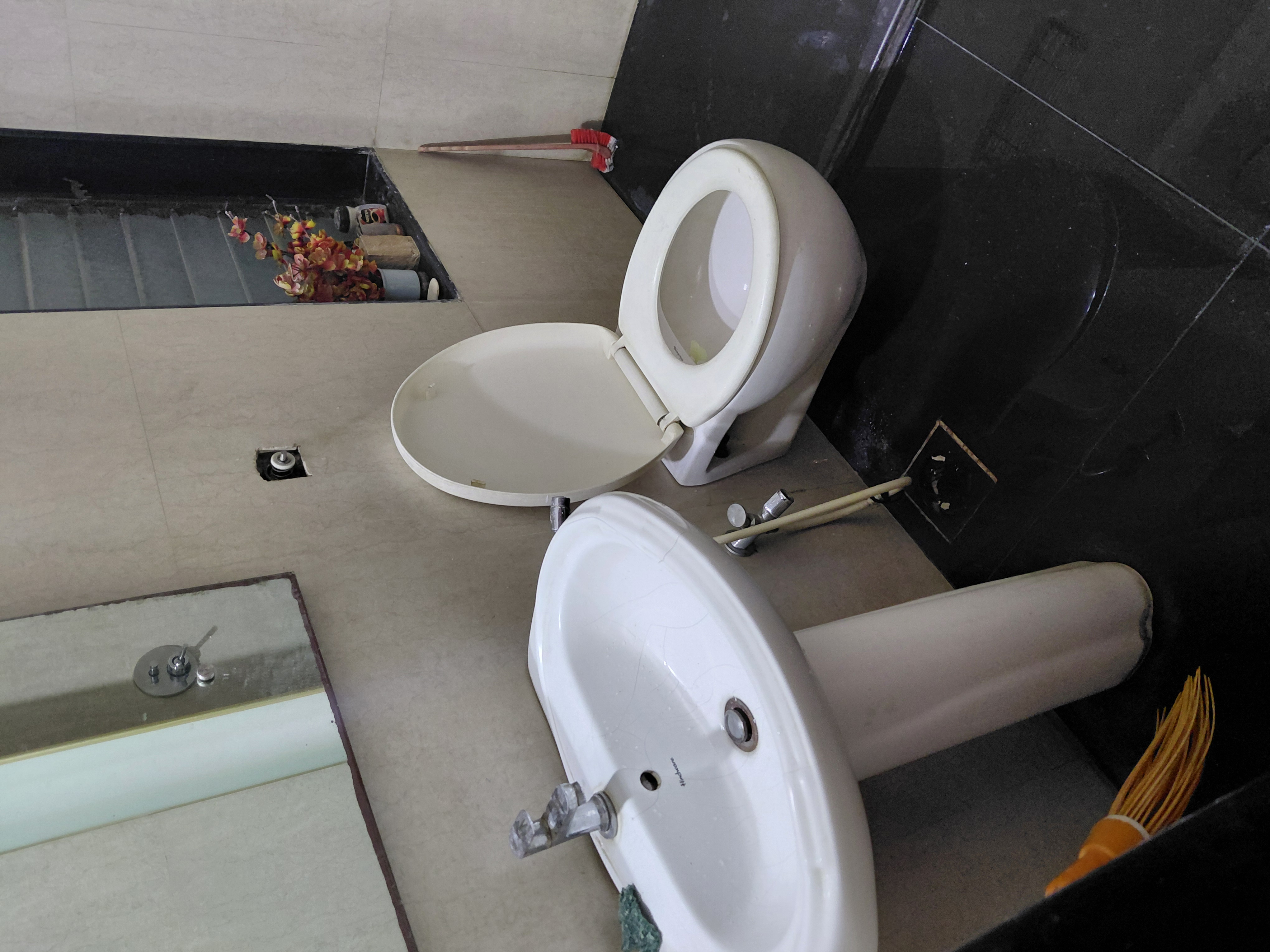 2 BHK Apartment For Rent in Satellite Tower