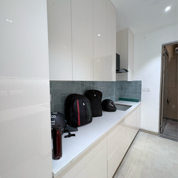 Kitchen in 3.5 BHK Apartment at Shalimar One World Valencia County, Malesemau – for Rent