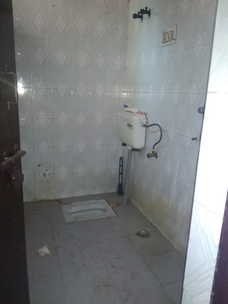 Bathroom, eta i greater noida 3 Bedroom 200 Sq.Mt. Independent House In Eta I Greater Noida Greater Noida 9712315