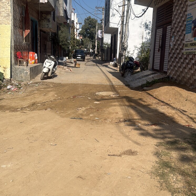  Parking, new palam vihar phase 2  153 Sq.Yd. Plot In New Palam Vihar Phase 2 Gurgaon 9712388