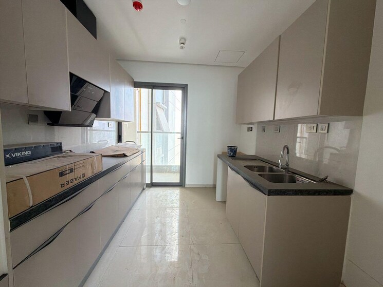 Kitchen, rustomjee-crown 4 Bedroom 2650 Sq.Ft. Apartment In Prabhadevi Mumbai 9712385