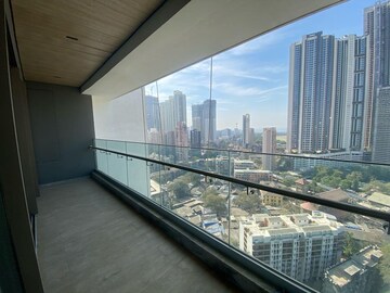 Balcony in 4 BHK Apartment at Prestige Jasdan Classic, Mahalaxmi – for Rent