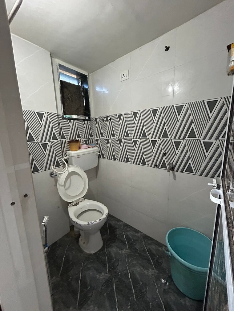 Room, goregaon east Pg For Girls In Goregaon East 9712401