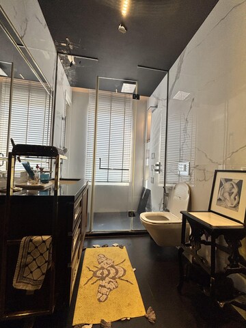 Team Area in 4 BHK Apartment at Prabhadevi CHS, Prabhadevi – for Rent