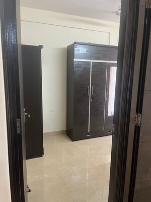 Building Lobby in 3 BHK Builder Floor at Signature Global Park 4 and 5, Sohna Sector 36 – for Rent