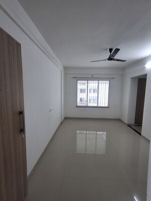 2 BHK Apartment For Rent in Chinchbhavan