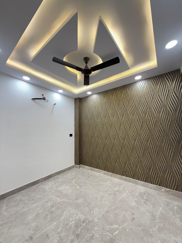 Room, govindpuri 3 Bedroom 900 Sq.Ft. Builder Floor In Govindpuri Delhi 9712434