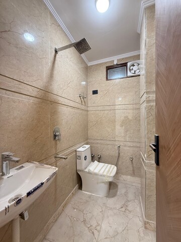 Bathroom in 3 BHK Builder Floor at Govindpuri – for Rent