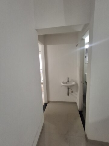 Room in 2 BHK Apartment at Chinchbhavan – for Rent