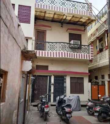 4 BHK Independent House – Exterior View View at Husainganj - for Sale