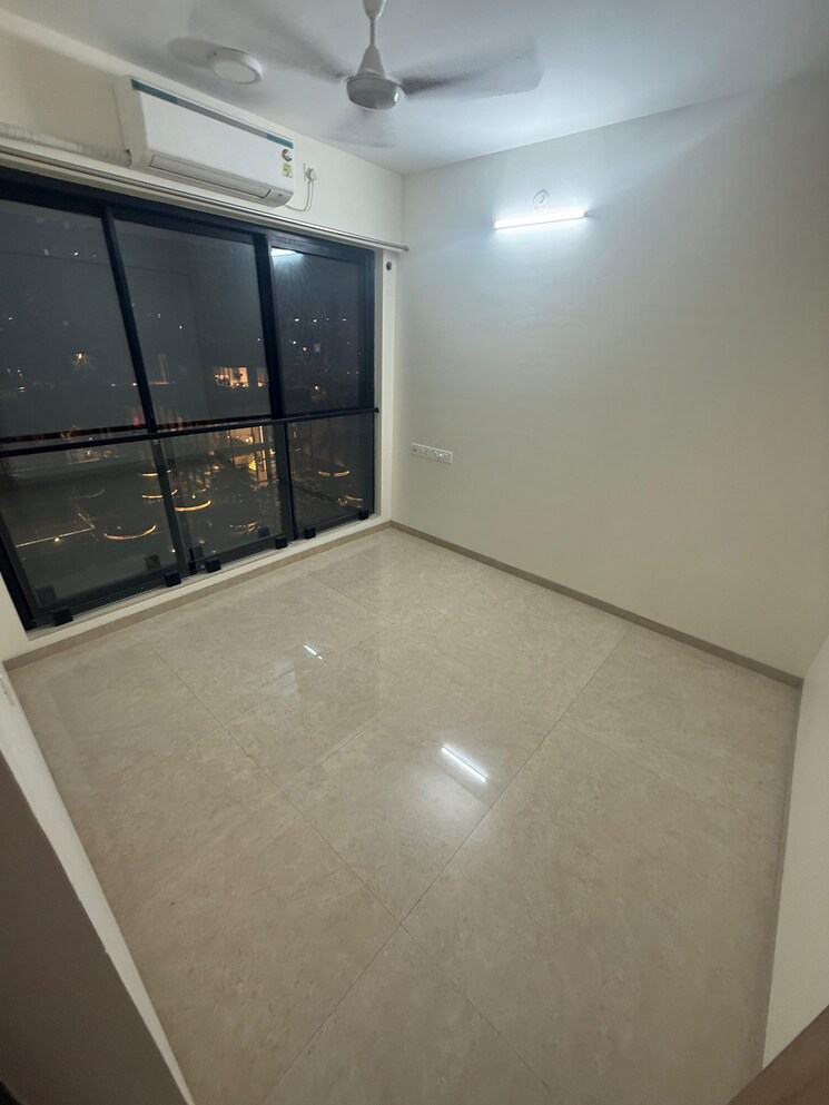 Room, dosti-eastern-bay-phase-2 2 Bedroom 777 Sq.Ft. Apartment In Wadala Mumbai 9712455