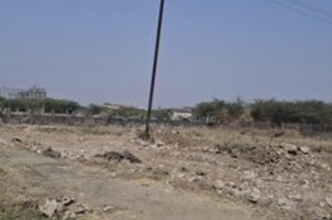  Plot For Sale in Dumas