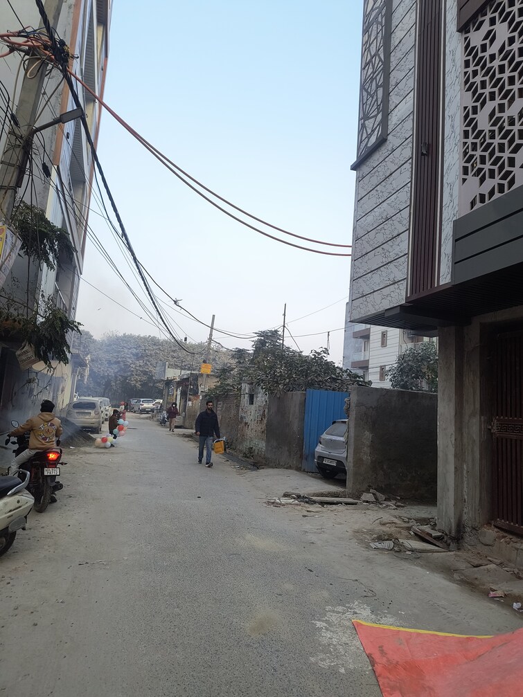 Exterior View, dwarka mor 4 Bedroom 120 Sq.Yd. Builder Floor In Dwarka Mor Delhi 9712483