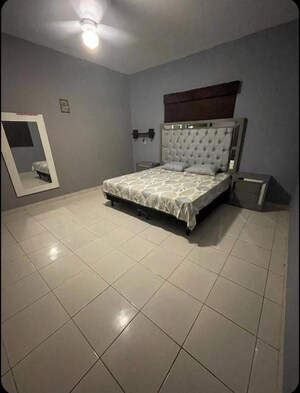 Room in  Pg at Vineet Khand – for Rent