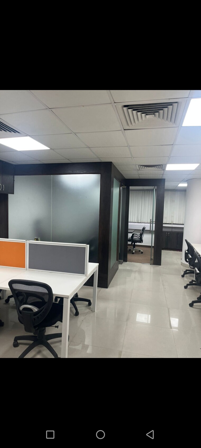 Team Area, spaze-itech-park Commercial Office Space 845 Sq.Ft. In Sector 49 Gurgaon 9712490