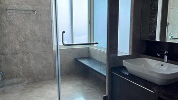 Room in 4 BHK Apartment at Omkar 1973, Worli – for Rent